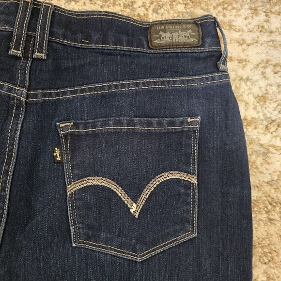 Levis Denim Skirt Sz 8 Straight Dark Blue Wash Stretch Casual Classic Midi - Picture 7 of 8